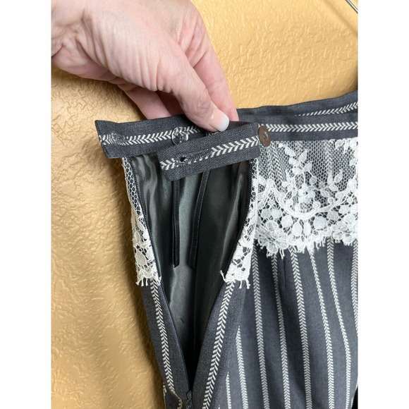 Escada Wool Blend Pencil Skirt with Lace Accent, Size 46 (XL) - Picture 5 of 9